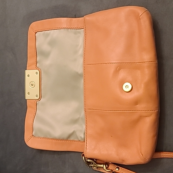 (CCO!)COACH - Large Clutch - Picture 4 of 8